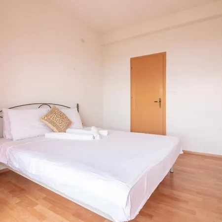 Casa Farmak Lägenhet Ohrid Exteriör bild